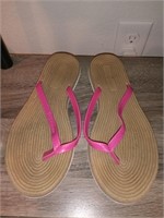 BCBGENERATION Pink Flip Flops Size 7.5 #HB80