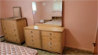 6 Piece Blond Bedroom Furniture Set