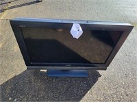 SONY 32" Television M/N KDL-32L4000, Working