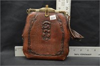 VINTAGE LEATHER COIN PURSE