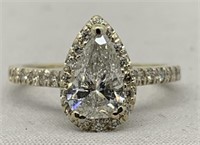 14KT WHITE GOLD 1.55CT DIAMOND RING FEATURES