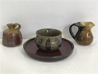 Lot of 4 assorted pottery pieces