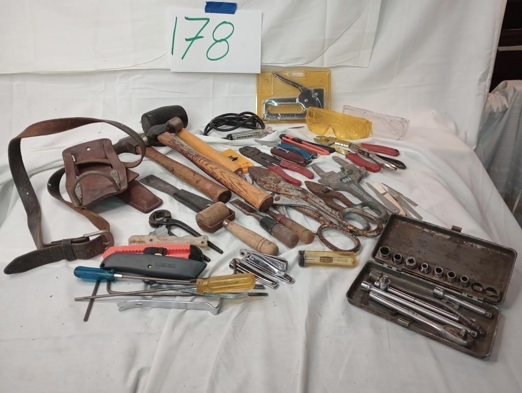 ASSORTED TOOLS LOT (SEE PICS FOR CONTENTS)