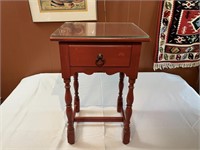 Antique Sligh Furniture Co. End Table w/Glass Top