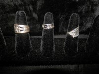 Jewelry-group of 3 silvertone rings-no markings