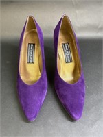 Stuart Weitzman Purple Suede Pump Heel Size 7.5