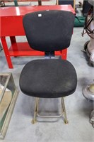 UPHOLSTERED SWIVEL STOOL