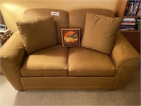 LAZBOY LOVESEAT