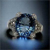 10k White Gold Ring Blue Stone ? London Blue