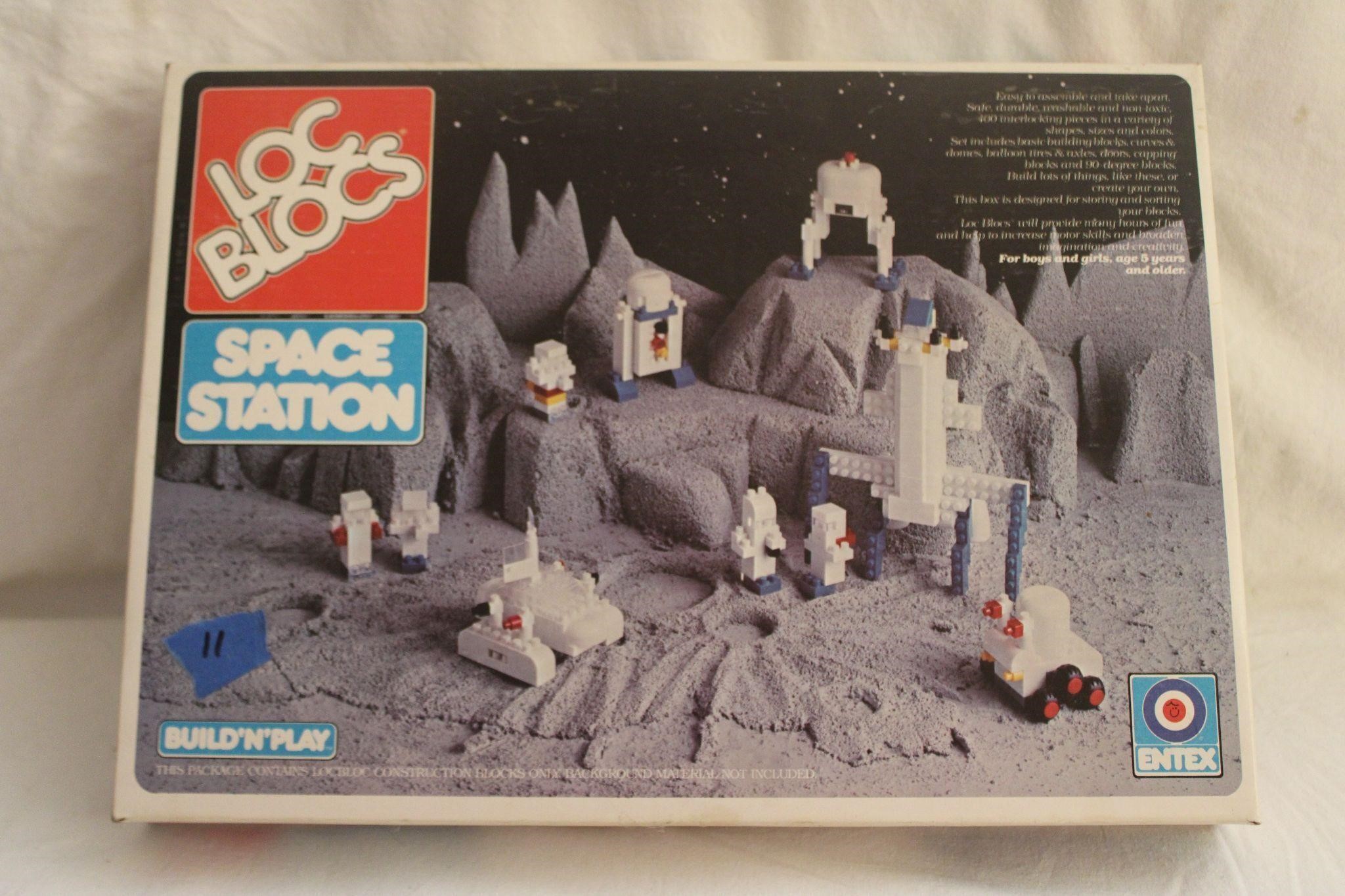 Vintage LOC BLOCS Space Station