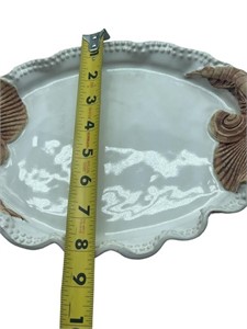 DELICATE ANTIQUE BOWL WITH SEASHELL BORDER
