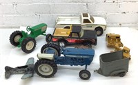 Large lot of assorted diecast vehicles