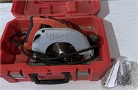 Milwaukee 7 1/4" circular saw w/case