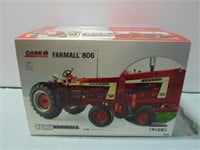 Farmall 806 -100 yrs of Farmall