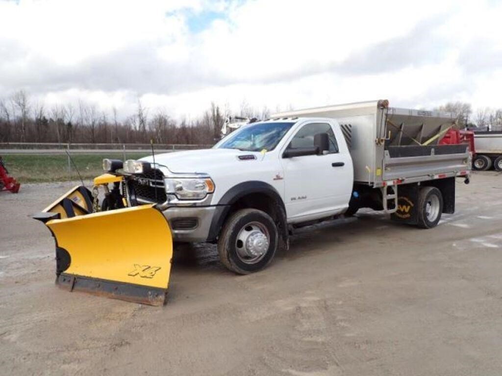 2022 Dodge 5500 Heavy Duty S/A Plow/Sander Truck 3