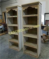 2 Wooden Shelf Units
