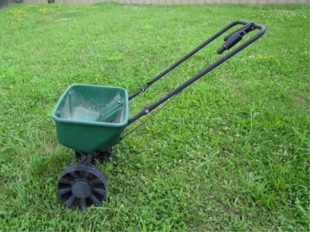 Scotts 1000 Seed or Fertilizer Spreader