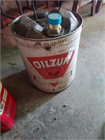 5 gallon oilzum can 1/2 Full