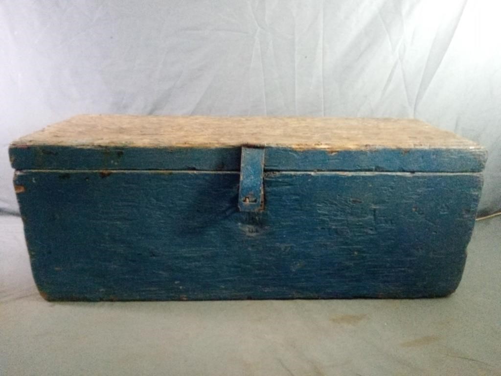 Vintage Style Wooden Storage Box with Handles