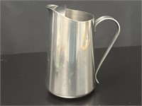 Oneida 18/8 Stainless 17 Ice Water Pitcher VTG