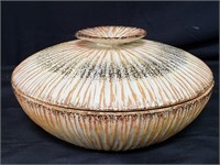 Hedi Schoop covered ceramic ridged covered dish