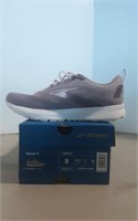 Brooks "Revel 4" Womens Shoes-Size 9