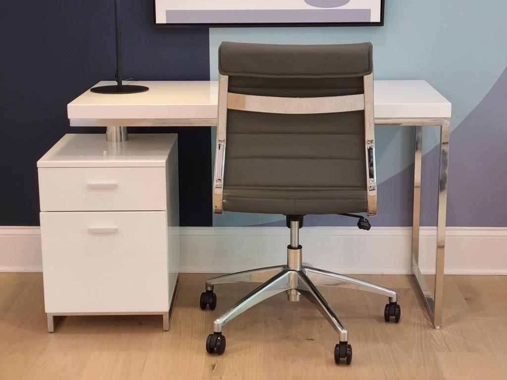 3PC DESK AND CHAIR