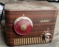 Astatic Tabletop Radio