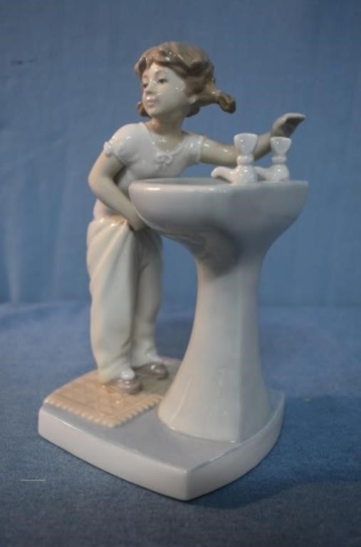 ANTIQUES & COLLECTIBLES ONLINE ONLY SALE