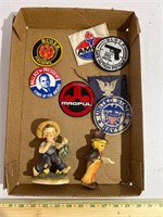 Lot of figurines, patches and stick