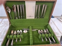 1847 Rogers Bros silver flatware chest