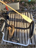 Exercise equipment, Statue, Boar paddle