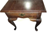 Broyhill Cherry Queen Anne Style End Table