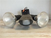 OUTDOOR SAFETY LIGHTS