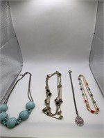 NECKLACE LOT-INCLUDES CHARMING CHARLIE