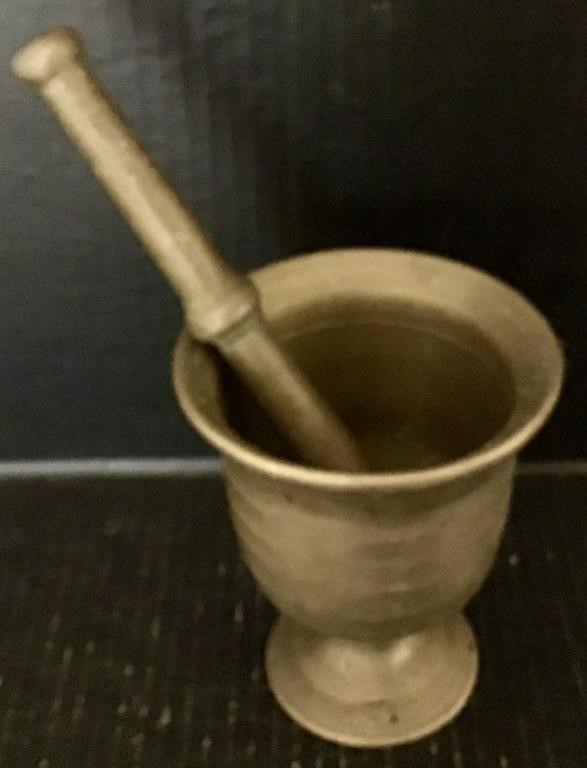 VINTAGE BRASS MORTAR & PESTLE