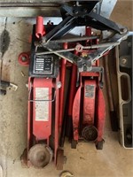 Floor jacks