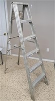 Aluminum Ladder 5 1/2 ft