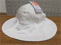 Carter's 0-9m hat