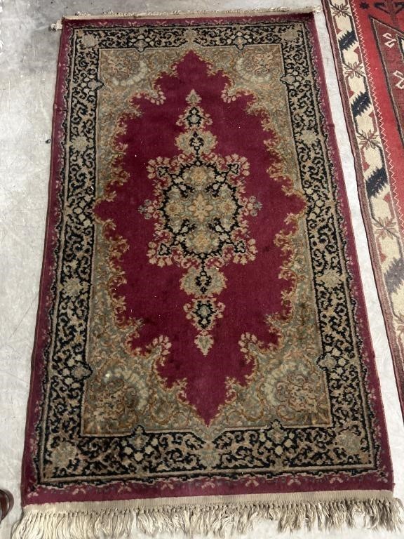 3x5 karastan Lanamar red green area rug 
(E4128)