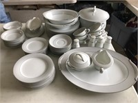 Set of Noritake China 5323 Grayburn Dishware