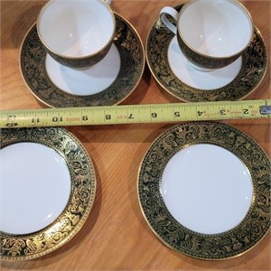 2 CUPS , 2 SAUCERS, 2 PLATES - WEDGWOOD