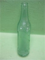 Vintage 12 Ounce Bueno Soda Bottle