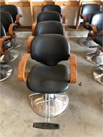 4 Hydraulic Salon Chairs 69, 70, 71, 72