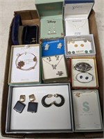 TRAY OF ASSORTED COSTUME JEWELRY