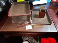 NICE DESK SET LEATHER