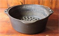 Antique Griswold Bottom Dutch Oven / Pot - No 8