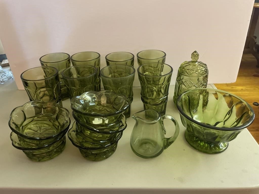 ASSORTED GREEN GLASSWARE - 16 PC -