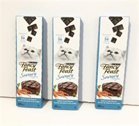 56 Break apart treats 3 pc Fancy Cat savoury B