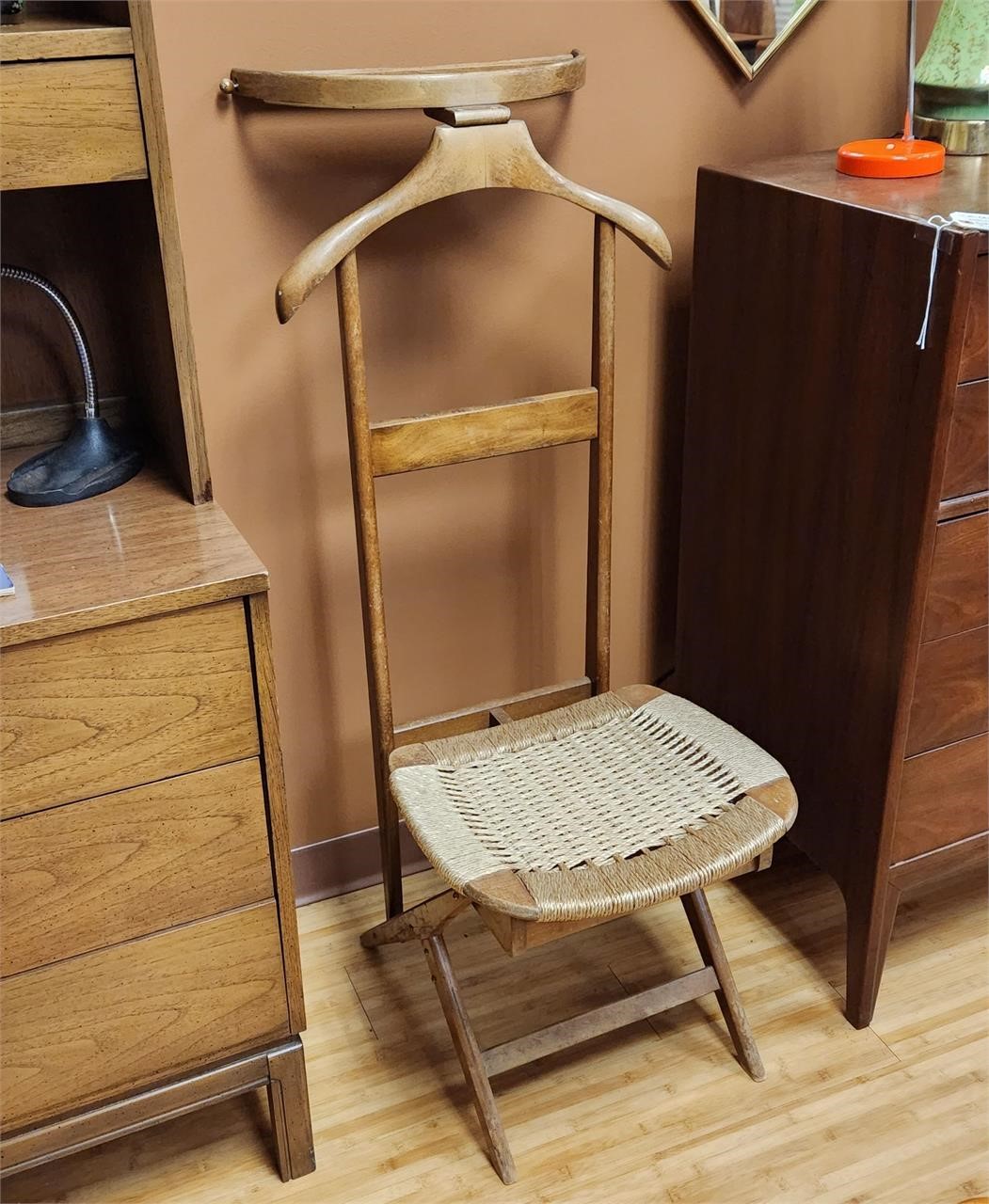 Woven Rope Vintage Valet Butler Chair